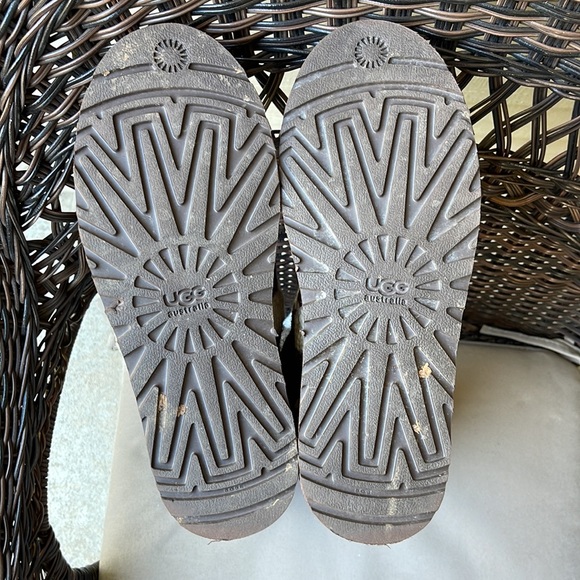 Ugg Knit Stripe Cable Brown and White 10 - Picture 8 of 15